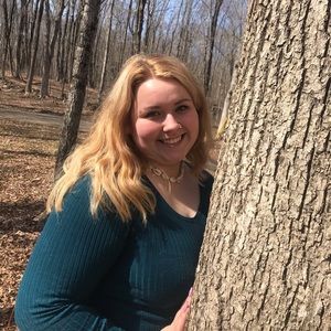 Meet your Posher, Hannah